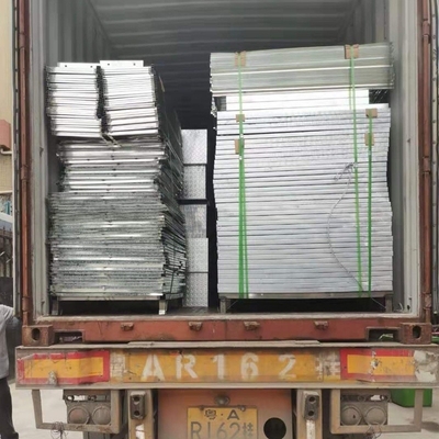 NM Çelik duvar tahtası 1.5m Kapı Araç püskürtme boya odası Elektrik ısıtma