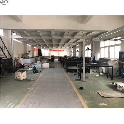 Maksimum Araç Boyutu 5500*2200*2000mm Toprağı Akıtma Sistemi ile Dokunmasız Araba Yıkama Makinesi