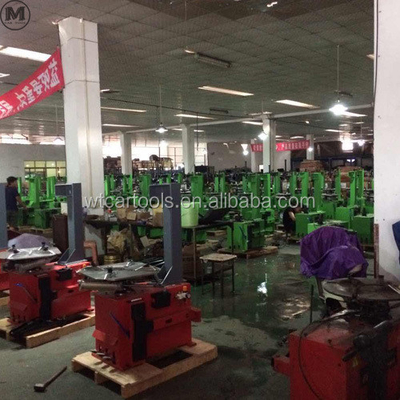 Otobüs tekerleği dengeleme makinesi 1400mm çaplı tekerlek için yüksek doğruluk