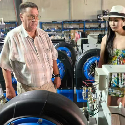 Yüksek Verimli 110L Araba Yıkama Su Geri Dönüşüm Sistemi Otomatik Temassız Araba Yıkama Makinesi Çıkış Gücü 1500W araba yıkama robotu
