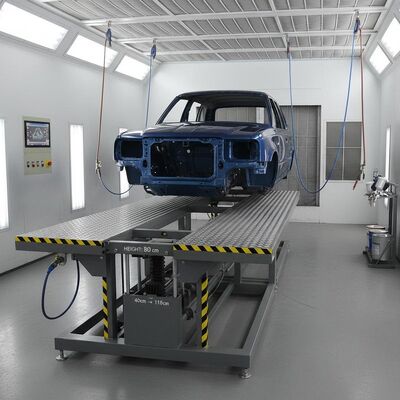 Otomatik Boyalı Booth, 40cm'den 118cm'ye kadar ayarlanabilir yükseklik ile 300mm çelik yapı tabanı ve Schneider kontrol bileşenleri